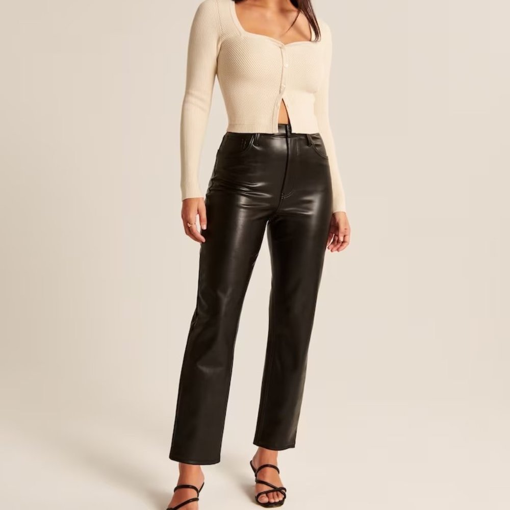Abercrombie & Fitch Curve Love Vegan Ankle Straight Pant